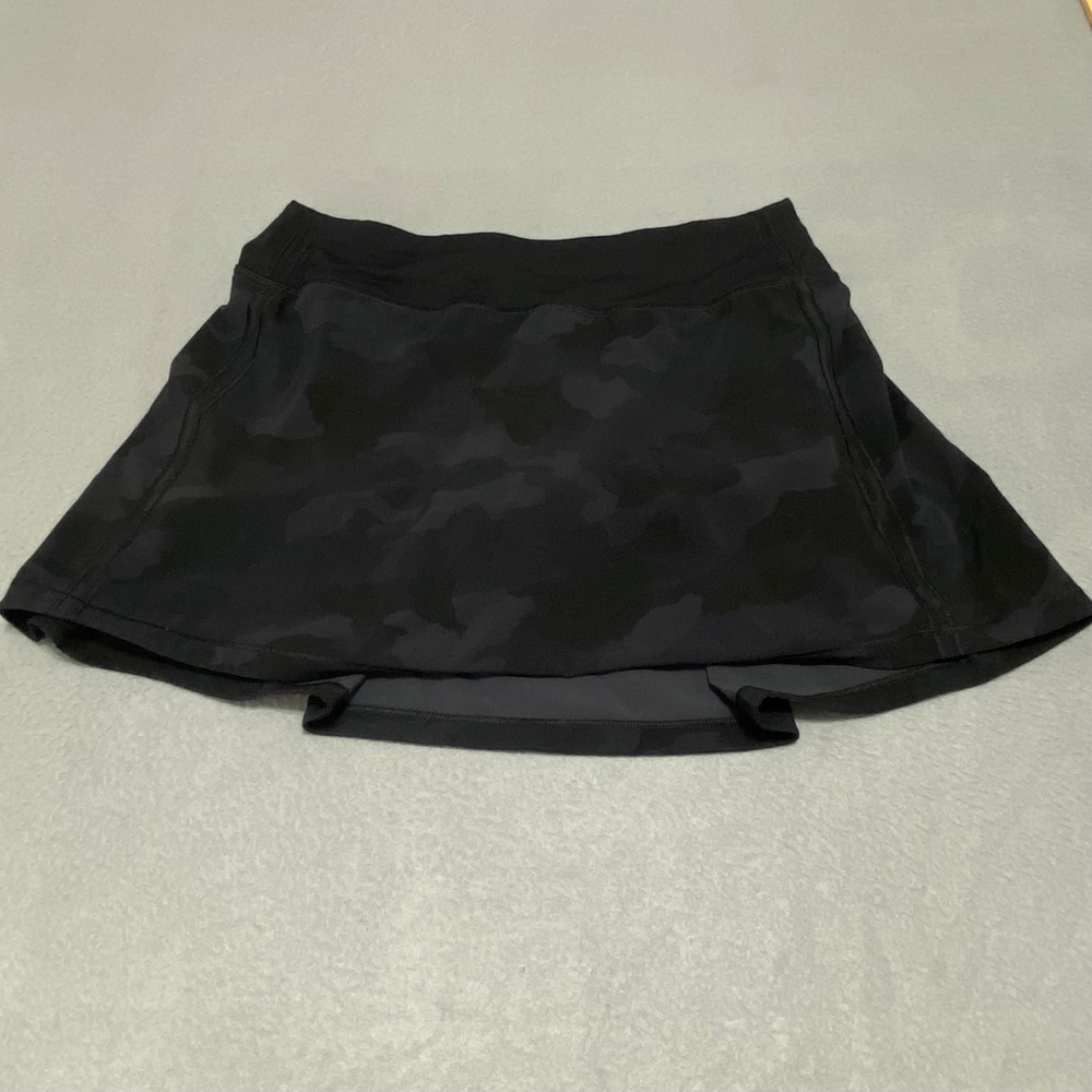 Lululemon Pace Rival Skirt Heritage 365 Camo Deep Coal Multi Size 6 Activewear